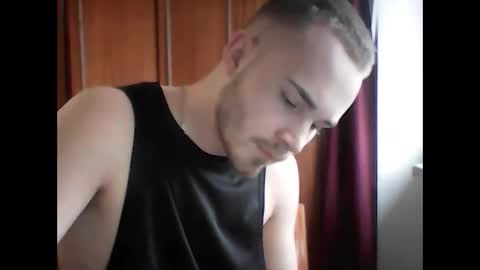 Snapshot of supermanqsky chatting on 8, 1, 2025 SupermanQSky online show from 8, 1, 2025