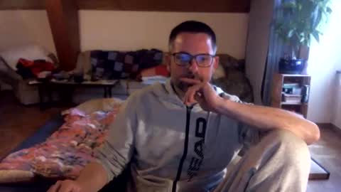 supersquirrel81 online show from 15, 3, 2026