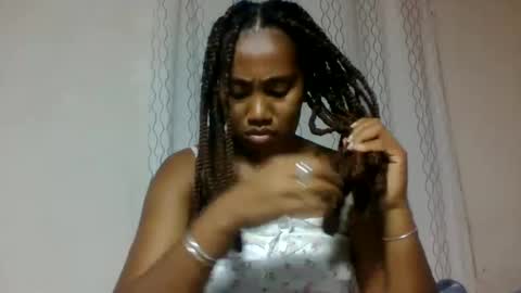 Snapshot of surbelle chatting on 4, 6, 2026 surbelle online show from 4, 6, 2026