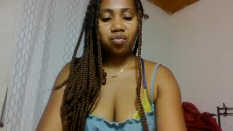 Snapshot of surbelle chatting on 13, 6, 2026 surbelle online show from 13, 6, 2026
