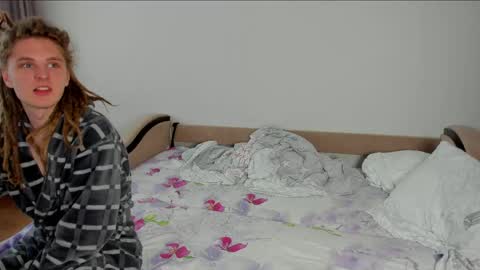Snapshot of surfsexcouple chatting on 20, 4, 2026 surfsexcouple online show from 20, 4, 2026