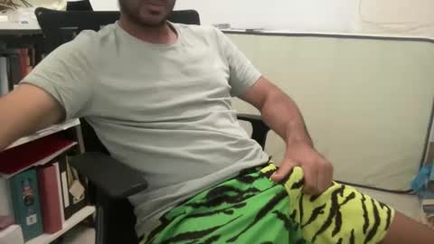 Snapshot of surftravel chatting on 28, 2, 2025 surftravel online show from 28, 2, 2025