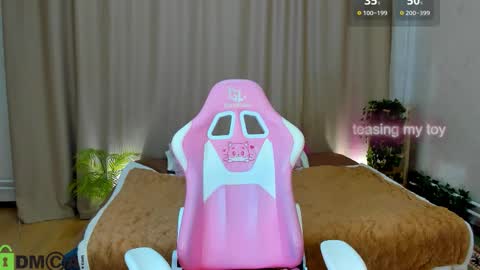 Annie online show from 21, 9, 2025