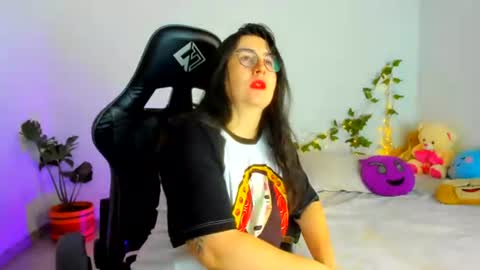 Snapshot of susan_fox1 chatting on 13, 6, 2026 Dani online show from 13, 6, 2026