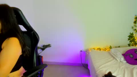 Snapshot of susan_fox1 chatting on 25, 6, 2026 Dani online show from 25, 6, 2026