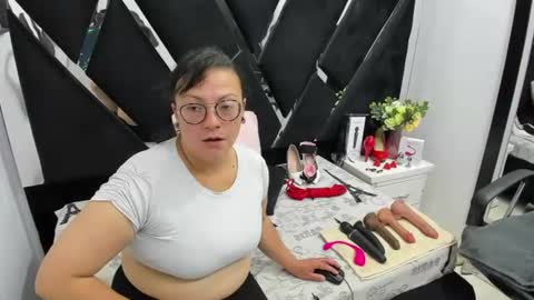 Susana Flame online show from 11, 7, 2026