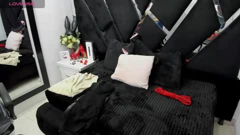 Susana Flame online show from 23, 7, 2026