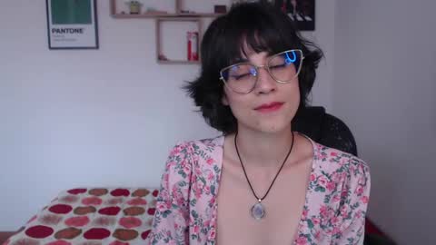 Snapshot of susana_w chatting on 5, 2, 2025 susana_w online show from 5, 2, 2025