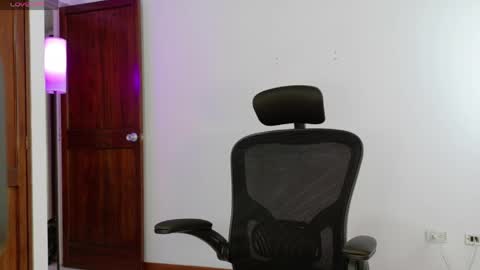 Snapshot of susanaduncann chatting on 10, 4, 2026 Susana online show from 10, 4, 2026