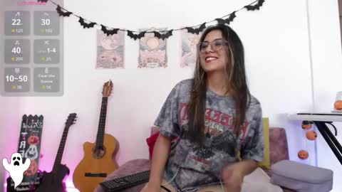 Snapshot of susanahendrix chatting on 4, 10, 2025 Susana hendrix    online show from 4, 10, 2025