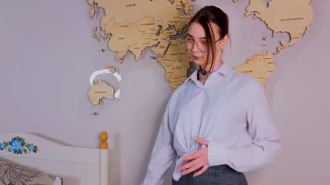 susannahtrojahn online show from 7, 2, 2026