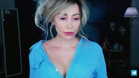 Snapshot of susannawallace chatting on 18, 7, 2026 InaraSerra online show from 18, 7, 2026