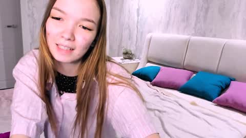 Snapshot of susannjohnson chatting on 6, 2, 2025 susannjohnson online show from 6, 2, 2025