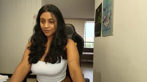 Snapshot of susanrhodes_ chatting on 7, 10, 2025 Susan Rhodes online show from 7, 10, 2025