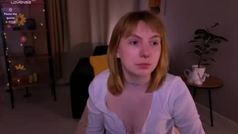 Snapshot of susie_miu chatting on 24, 4, 2026 SUSIE 3 online show from 24, 4, 2026