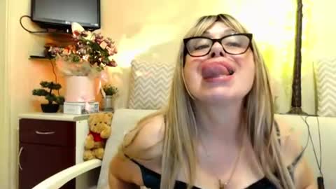 SusiexNoreen online show from 18, 6, 2026