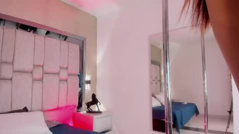 Snapshot of susimendez_ chatting on 13, 4, 2026 susi online show from 13, 4, 2026