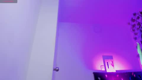 sussanmiller_ online show from 27, 2, 2025