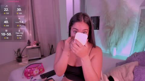 sussy_bell_ online show from 25, 5, 2026