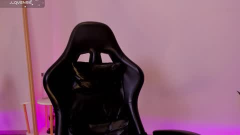 Snapshot of sussyprice chatting on 11, 9, 2025 Sussy online show from 11, 9, 2025