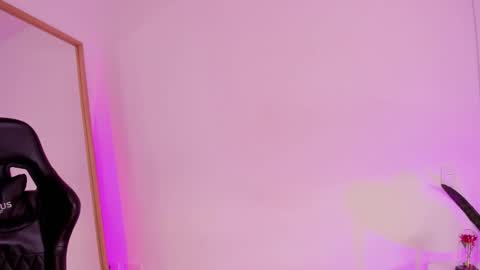 Snapshot of sussyprice chatting on 6, 10, 2025 Sussy online show from 6, 10, 2025