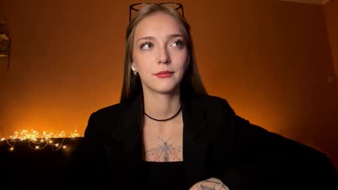 Jessica online show from 9, 10, 2025