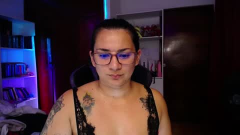 Susan   .. oo .. Independent Model online show from 31, 1, 2025