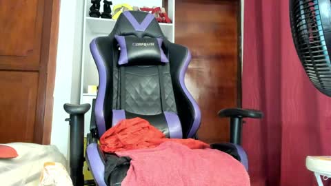 Susan   .. oo .. Independent Model online show from 15, 2, 2025