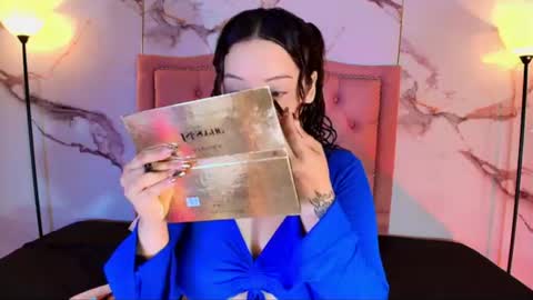 Snapshot of suxan_white chatting on 19, 6, 2026 suxan_white online show from 19, 6, 2026