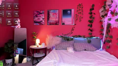 Hey Im Suzane online show from 23, 3, 2026