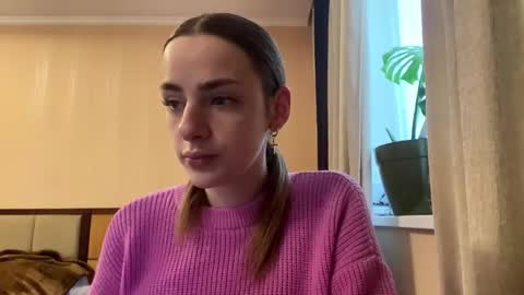 Emila online show from 19, 4, 2026
