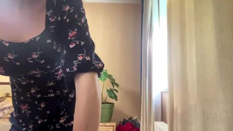 Emila online show from 5, 5, 2026