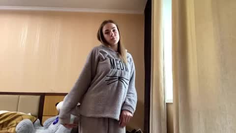 Emila online show from 28, 5, 2026