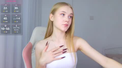 Suzi online show from 11, 11, 2025