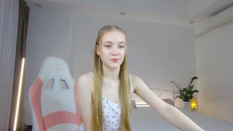 Suzi online show from 30, 11, 2025