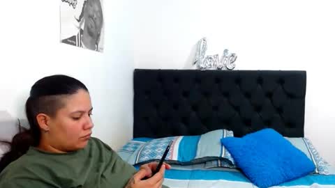 Snapshot of suzy_paz chatting on 12, 4, 2026 suzy_paz online show from 12, 4, 2026