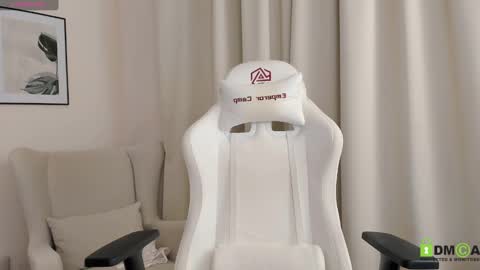 Suzy  next stream  Thursday Friday Saturday online show from 27, 12, 2024