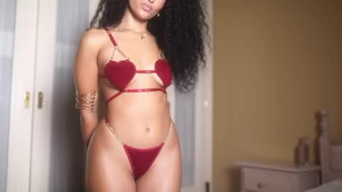Snapshot of suzysuza chatting on 18, 4, 2026 suzysuza online show from 18, 4, 2026