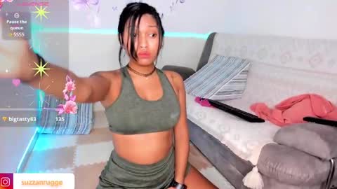 suzzann_rugg online show from 17, 12, 2024