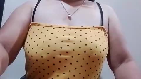 suzzie_hot online show from 17, 1, 2026