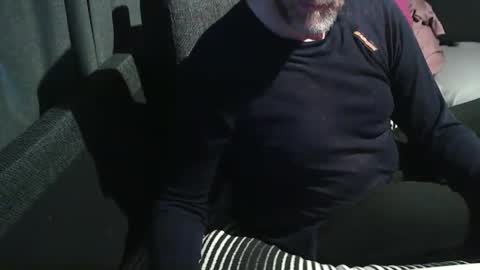 Snapshot of swartarn chatting on 19, 9, 2025 ArnSwart online show from 19, 9, 2025