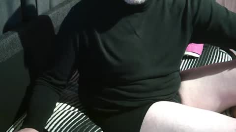 Snapshot of swartarn chatting on 21, 9, 2025 ArnSwart online show from 21, 9, 2025