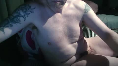 Snapshot of swartarn chatting on 22, 9, 2025 ArnSwart online show from 22, 9, 2025