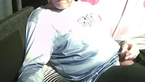 Snapshot of swartarn chatting on 29, 9, 2025 ArnSwart online show from 29, 9, 2025