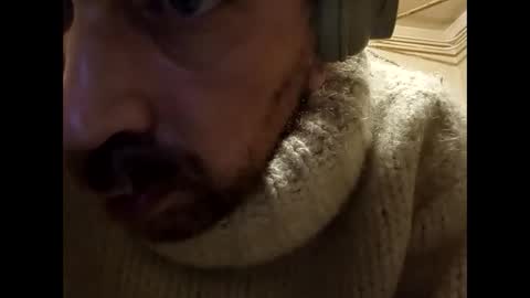 Snapshot of sweaterboy666 chatting on 15, 1, 2025 sweaterboy666 online show from 15, 1, 2025