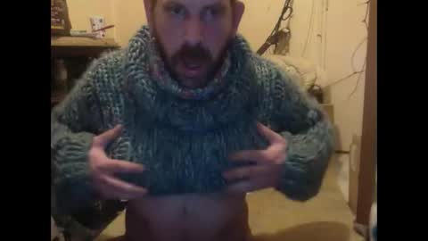 Snapshot of sweaterboy666 chatting on 9, 2, 2025 sweaterboy666 online show from 9, 2, 2025