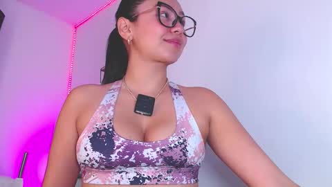 Snapshot of sweeet_amy chatting on 20, 9, 2025 Amy  IG sweeet amy0 online show from 20, 9, 2025