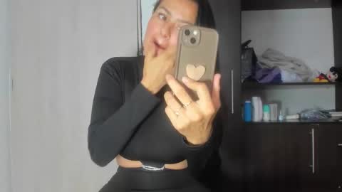 sweet1004 online show from 1, 10, 2025