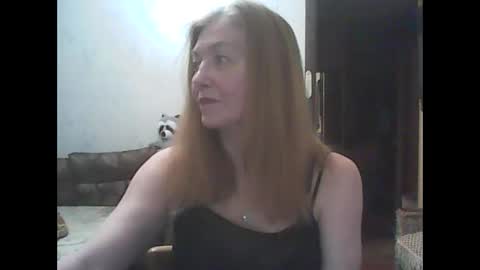 sweet4blonde609 online show from 4, 12, 2025