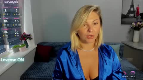 Snapshot of sweet___margaret chatting on 19, 10, 2025 Margaret online show from 19, 10, 2025